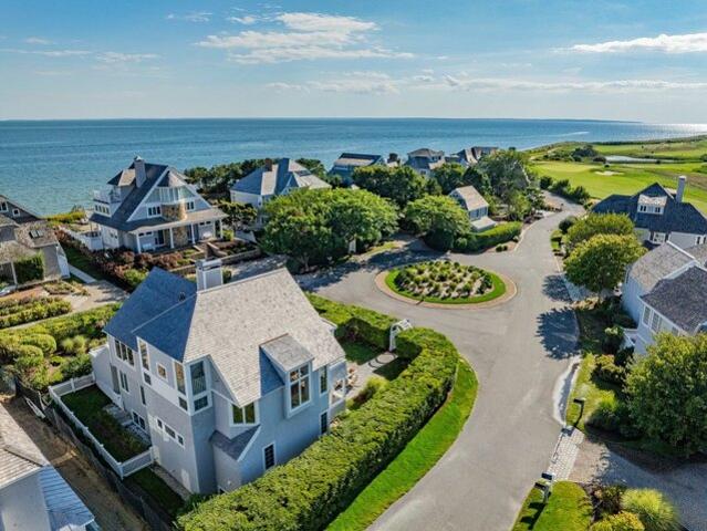 House for sale in Mashpee, Barnstable County