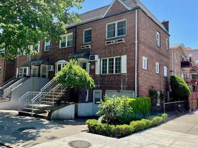 House for sale in Kings County, New York