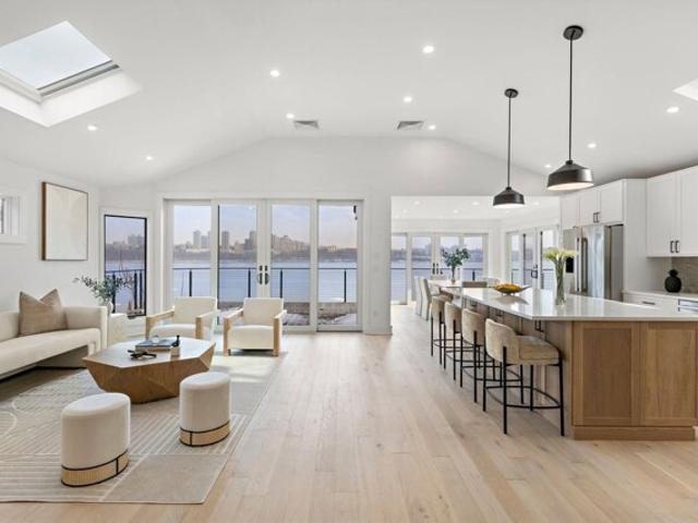 Property for sale in Fort Lee, New Jersey