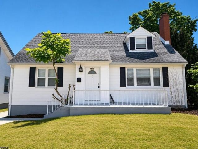House for sale in Northfield, New Jersey