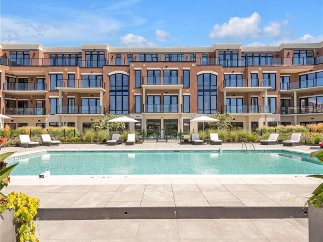 Condo for sale in Glenwood Landing