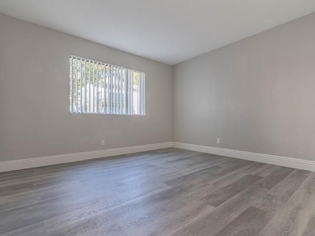 Apartment for rent in Lake Elsinore, California