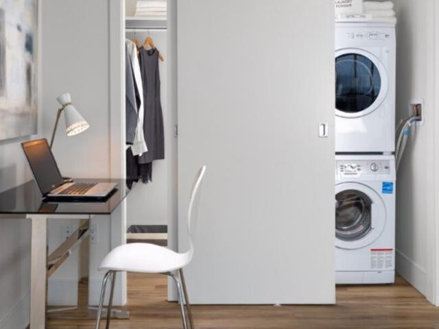 Apartment for rent in Denman Village, Vancouver