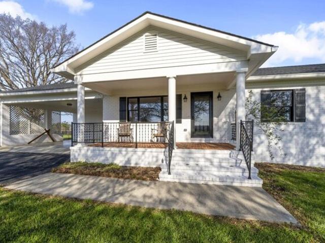 House for sale in Palmyra