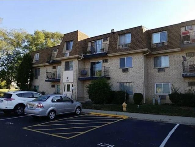 Condo for sale in Glendale Heights