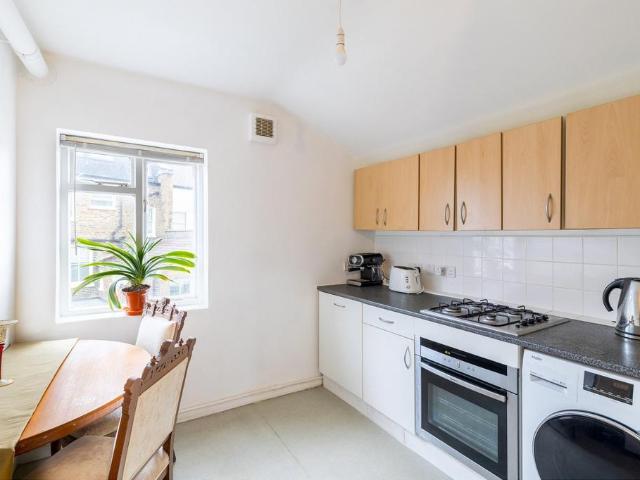 House for rent in Fulham, Walham Green