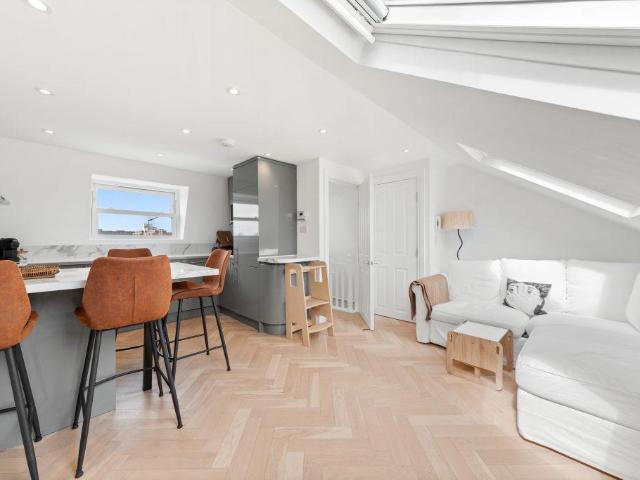 House for rent in Fulham, Walham Green