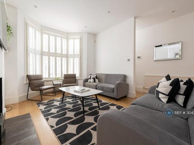 House for rent in Fulham, Walham Green