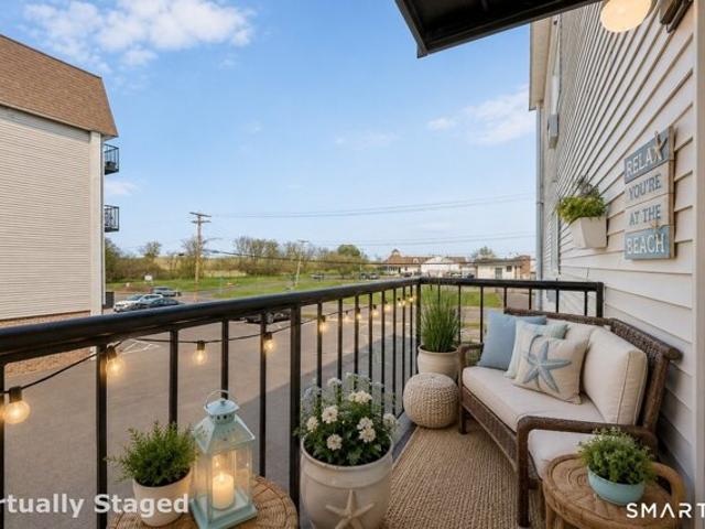 Condo for sale in Stratford, Connecticut