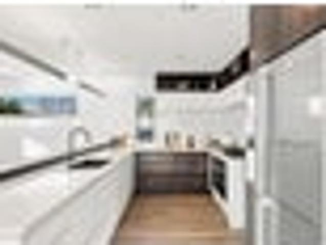 House for sale in Chaslands, Canterbury