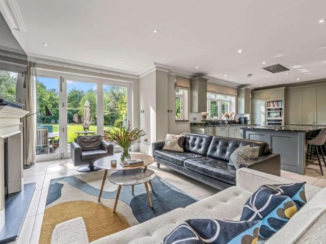 House for rent in Strawberry Hill, Greater London