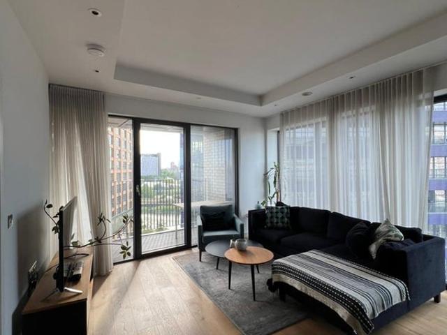 Apartment for rent in London City Island, Blackwall