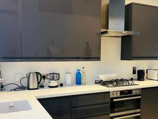 Apartment for rent in Brook Green, Greater London