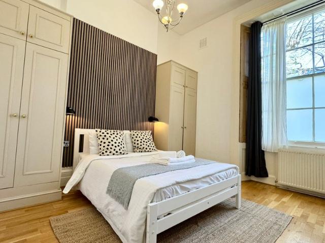Apartment for rent in Paddington, Greater London
