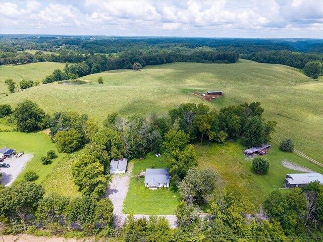House for sale in Smithville