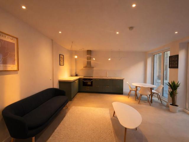 Appartement te huur in Binnenstad, Delft