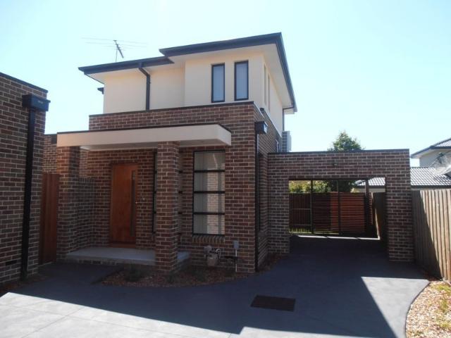 Townhouse for rent in Camerons Creek, Victoria