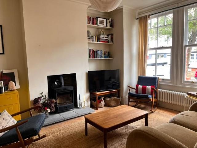 Room for rent in Highams Park, Greater London