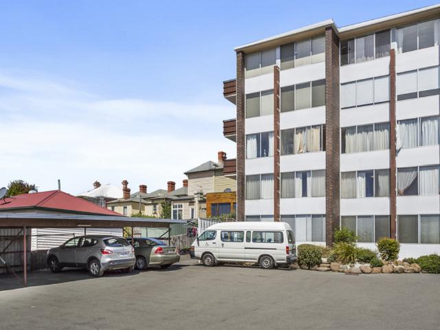 Apartment for rent in Sandy Bay, Tasmania