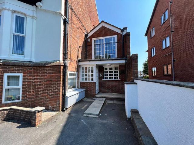 House for rent in Meols Cop, Southport