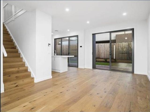 Townhouse for rent in Camerons Creek, Victoria