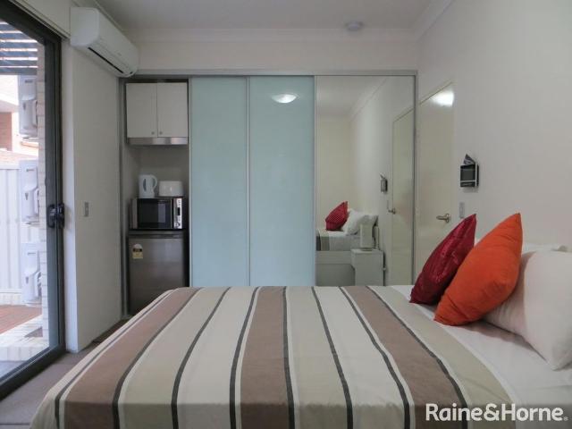 Granny Flat for rent in Westmead, Sydney