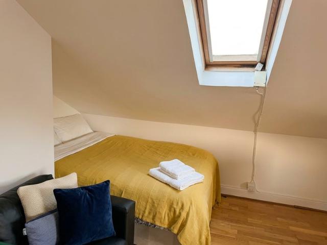 Apartment for rent in Shacklewell, Greater London