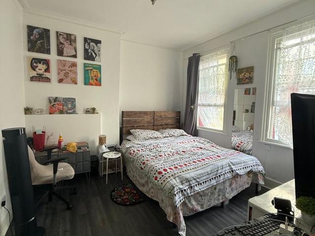 Apartment for rent in West Kensington, Greater London