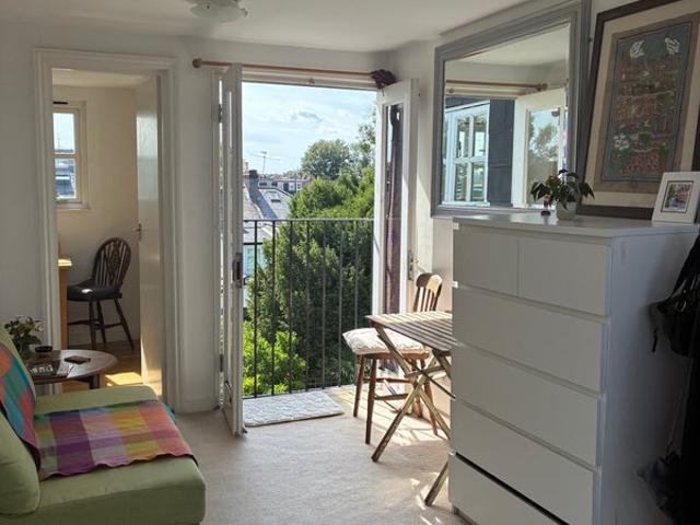 Apartment for rent in East Sheen, Greater London