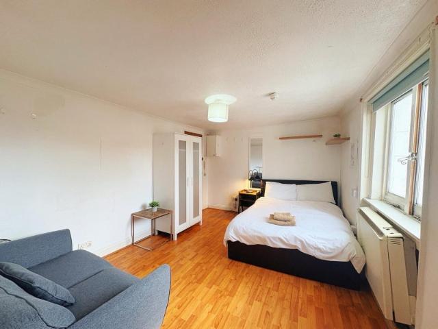 Studio for rent in Marylebone, Greater London