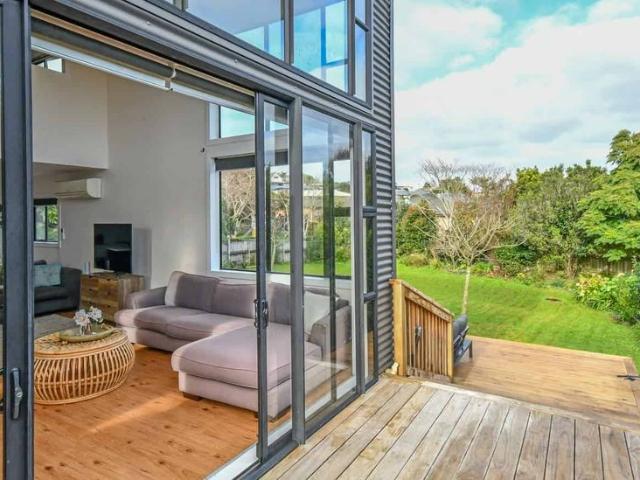 House for rent in Awhitu