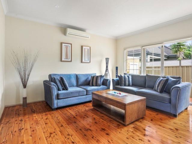 Villa for rent in Sydney, New South Wales
