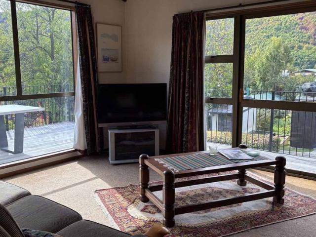 House for rent in Otakou