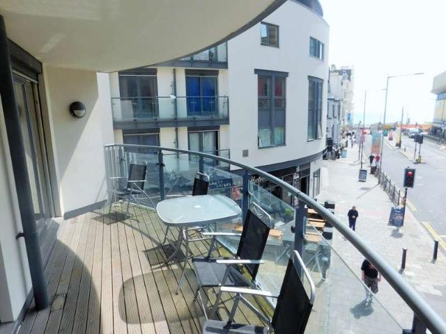 Apartment for rent in Brunswick, Brighton