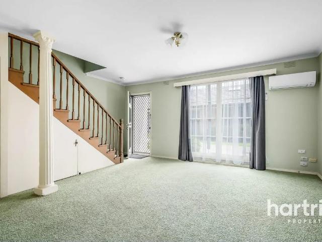 Townhouse for rent in Mentone, Melbourne