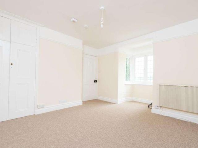 House for rent in Horspath, Berrick Salome