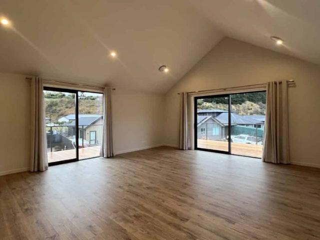 House for rent in Otakou