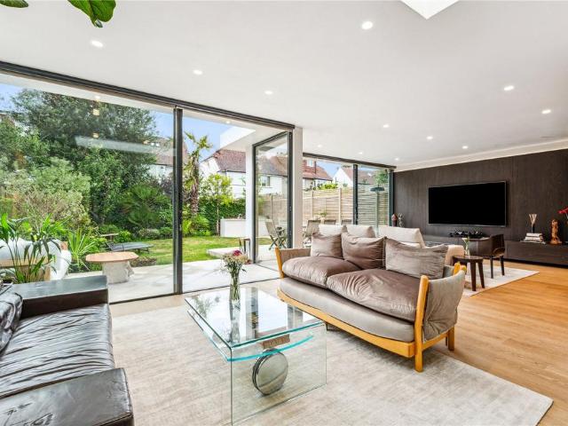 House for rent in East Sheen, Greater London