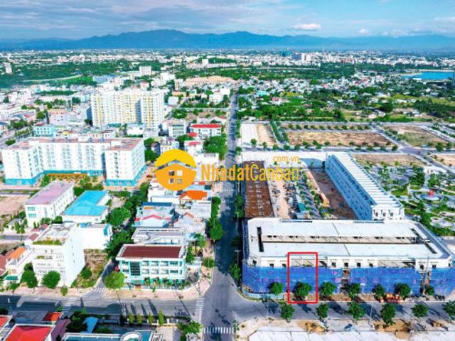 Nhà mặt phố bán