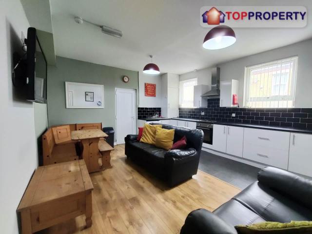 Room for rent in Calderstones