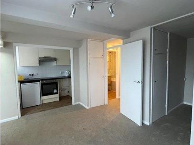 Studio for rent in Royal Tunbridge Wells, Tunbridge Wells