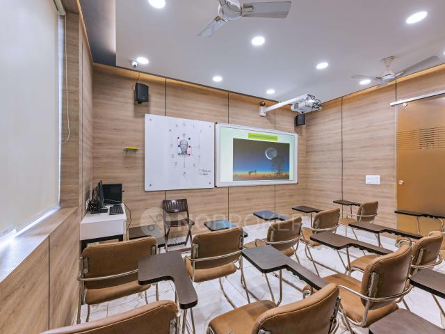 Property for sale in West Delhi, Deri