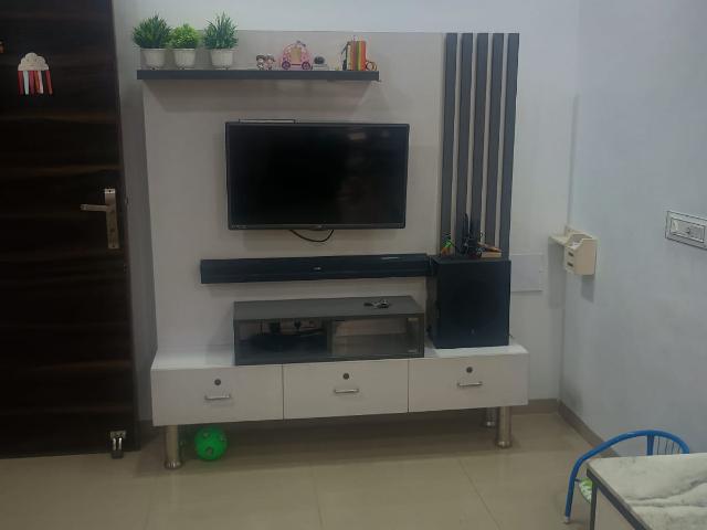 Flat for rent in Ahmadabad, Gujarat