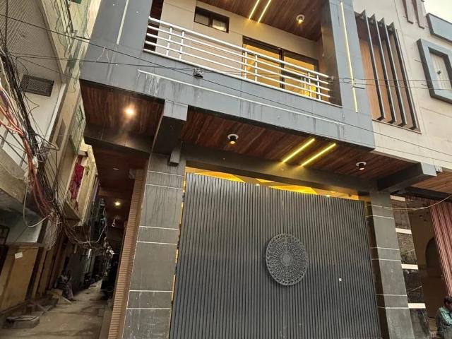House for sale in Deri