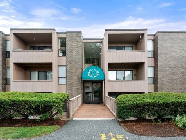 Condo for sale in Fairlawn, Shrewsbury