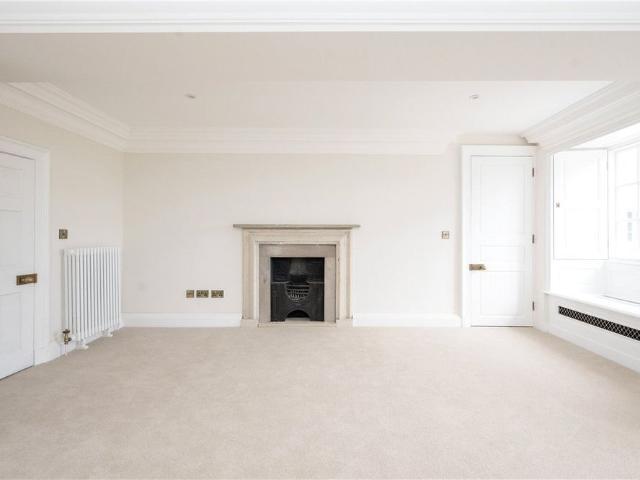 Apartment for rent in Ledston, Leeds