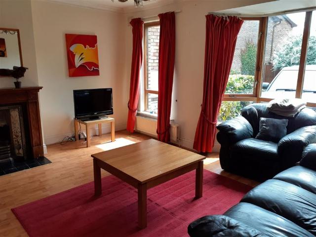 House to rent in Bluebell, North Tipperary