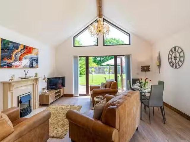 Apartment for rent in Upper Battlefield, Shropshire