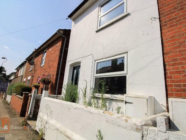 House for rent in Hythe, Colchester
