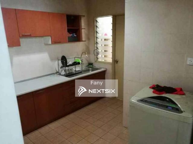 Residential House for sale in Sibu Laut